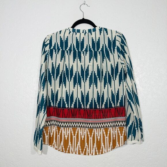 Maeve x Anthropologie Blue &‎ White Rohana Ikat Blouse Size 4 - Picture 7 of 8